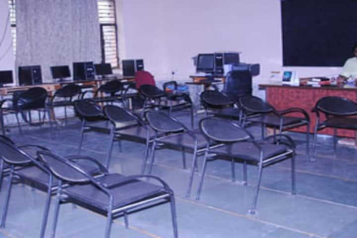 Varun Dhaka Institute of Technology campus in New Delhi, Delhi, India — photo 3