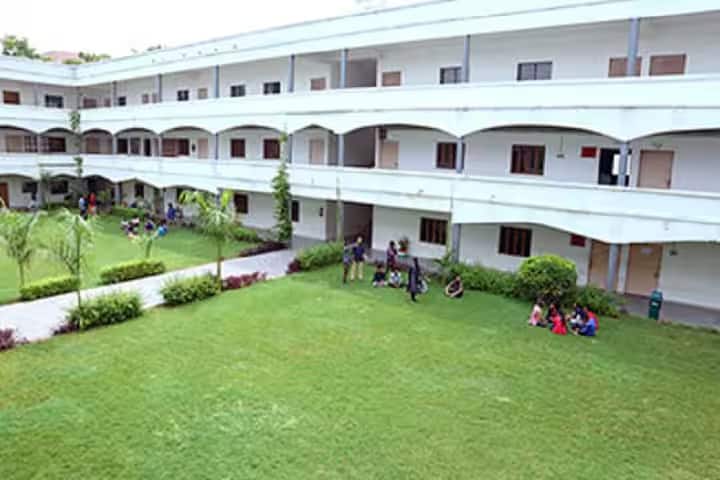 Maniba College of Education campus in Ahmedabad, Gujarat, India — photo 1