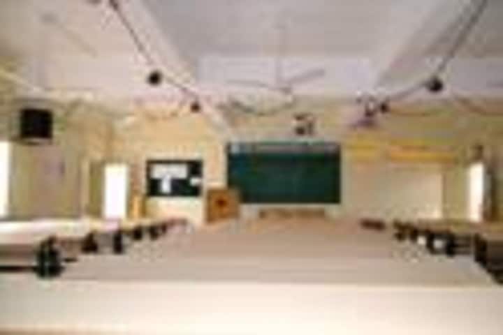 HB Kapadia College of Education campus in Ahmedabad, Gujarat, India — photo 2