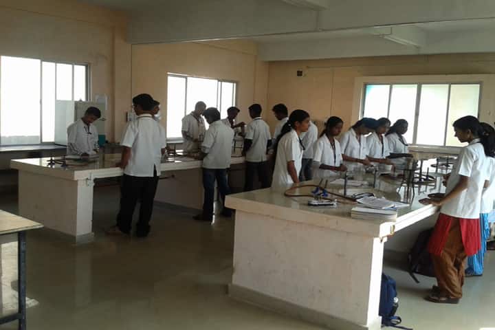 Sant Gajanan Maharaj College of Pharmacy campus in Mahagaon, Maharashtra, India — photo 2