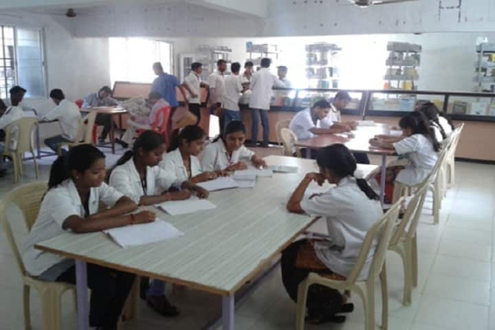 Sant Gajanan Maharaj College of Pharmacy campus in Mahagaon, Maharashtra, India — photo 5