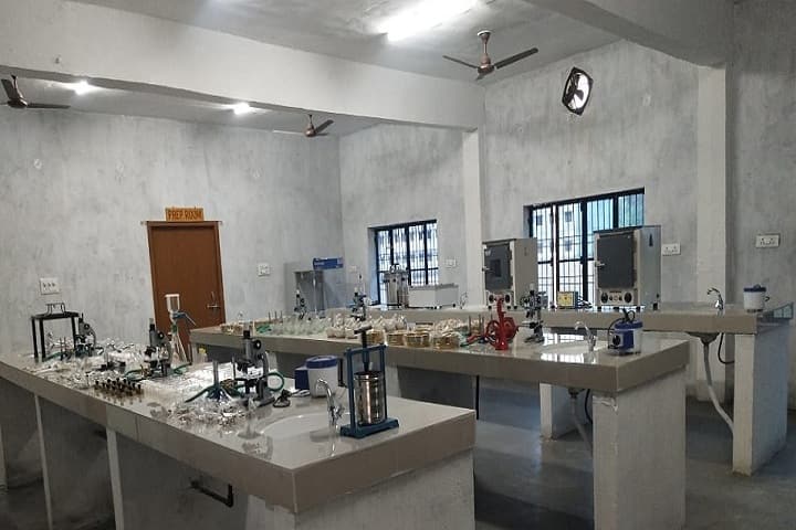 Sant Bheekhadas Nakchhed Tiwari Pharmacy College campus in Faizabad, Uttar Pradesh, India — photo 2