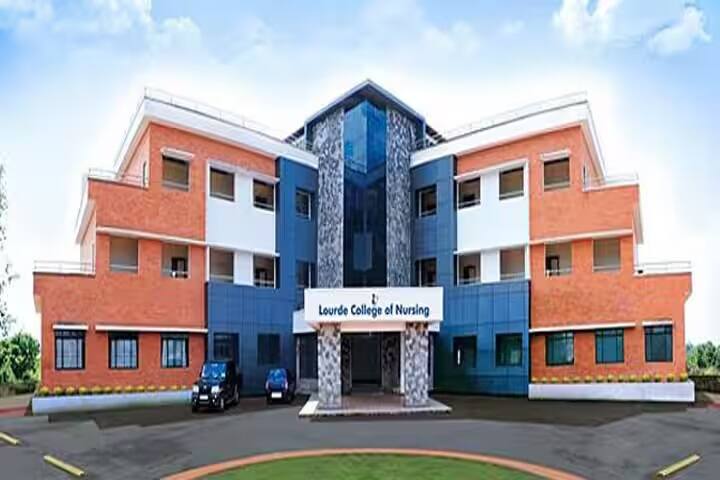 Lourde College of Nursing campus in Pattuvam, Kerala, India — photo 2