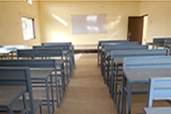 Savitribai College of Pharmacy campus in Nanded, Maharashtra, India — photo 2