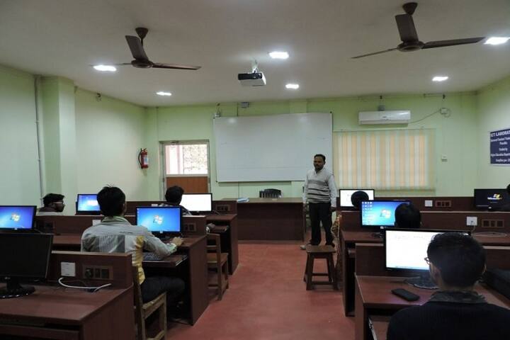 Sponsored Teachers Training College campus in Purulia, West Bengal, India — photo 4