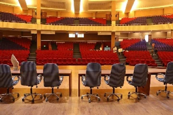 Maharishi Aurobindo Subharti Institute of Naturopathy and Yogic Sciences campus in Meerut, Uttar Pradesh, India — photo 5