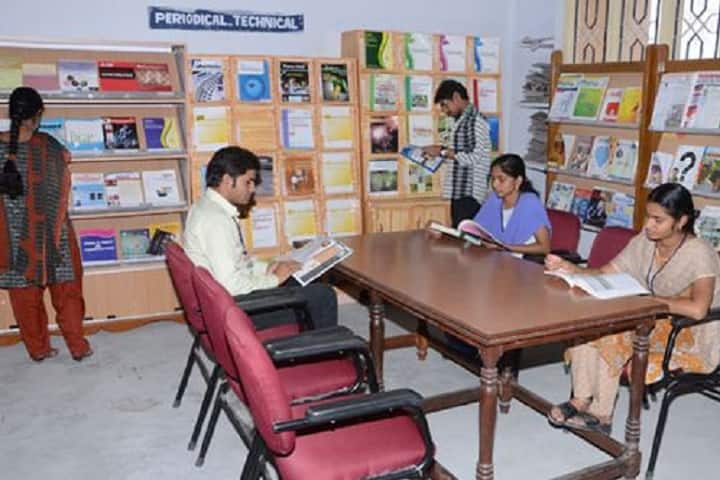 Sankaralingam Bhuvaneswari College of Pharmacy campus in Anaikuttam, Tamil Nadu, India — photo 3