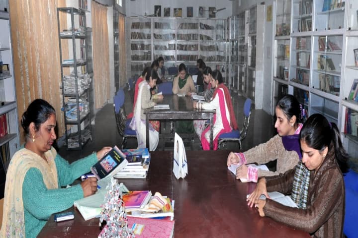 Sant Baba Bhag Singh Memorial Girls College of Education campus in Sukhanand, Punjab, India — photo 3