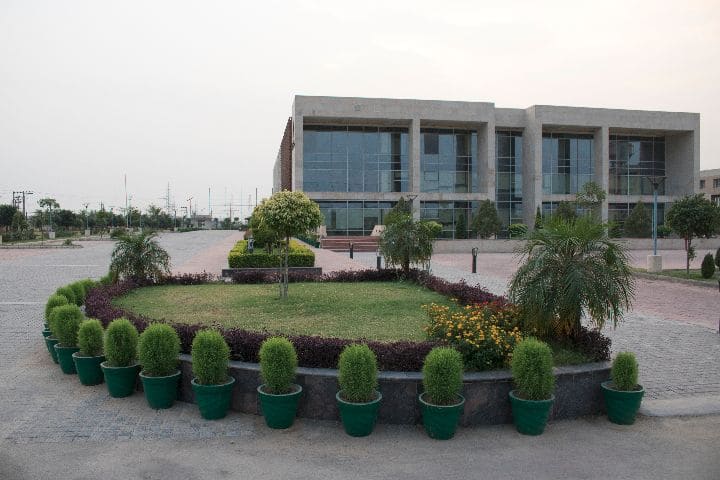 LM Thapar School of Management, Punjab campus in Dera Bassi, Punjab, India — photo 2