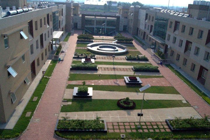 LM Thapar School of Management, Punjab campus in Dera Bassi, Punjab, India — photo 4