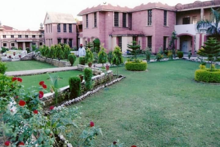 Shri Guru Gangdev College of Education campus in Kathua, Jammu and Kashmir, India — photo 3