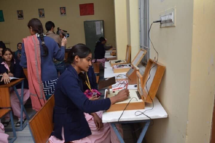 Shri Bhawani Niketan Teachers Training College campus in Jaipur, Rajasthan, India — photo 3