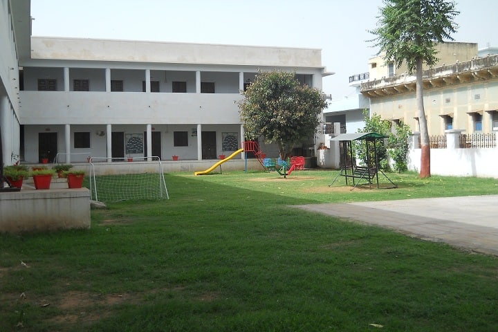 Shri Rishikul B Ed College campus in Laxmangarh, Rajasthan, India — photo 1
