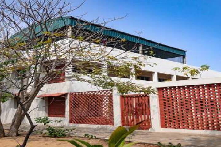 Kalakshetra Foundation campus in Chennai, Tamil Nadu, India — photo 2