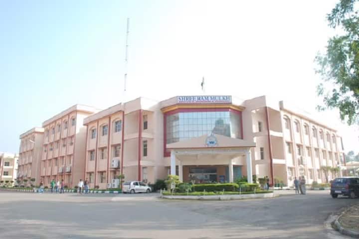 Shree Ram Mulkh College of Education campus in Panchkula, Haryana, India — photo 1