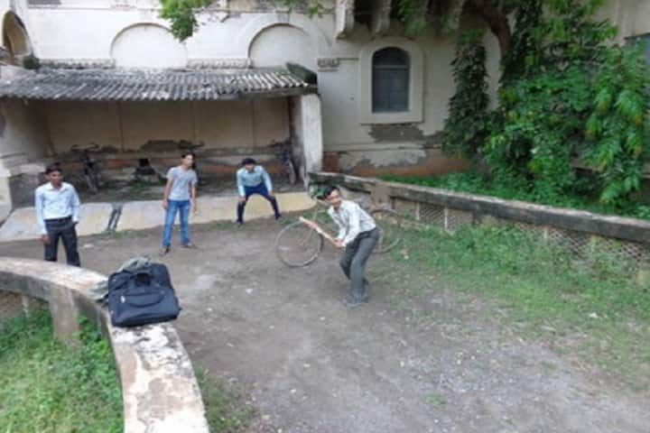 Ramba Graduate Teachers College campus in Porbandar, Gujarat, India — photo 2