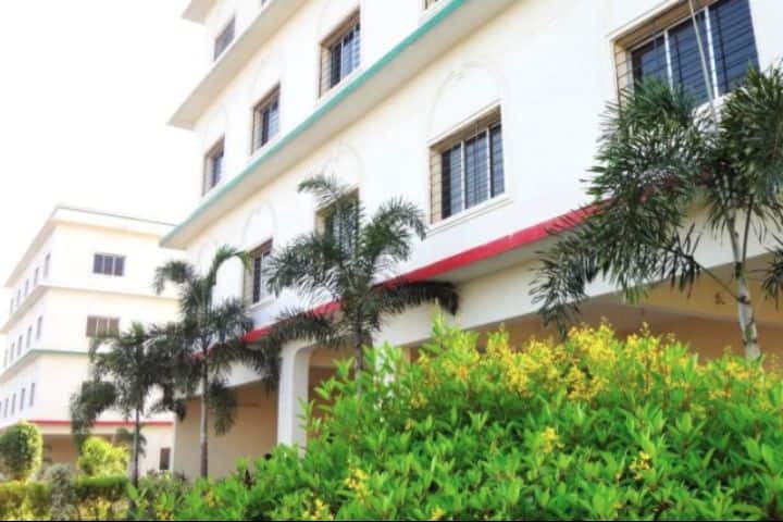 MATS Law School campus in Raipur, Chhattisgarh, India — photo 2