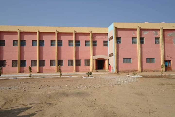 Shri CH Shah Mahila B Ed College campus in Surendranagar, Gujarat, India — photo 2