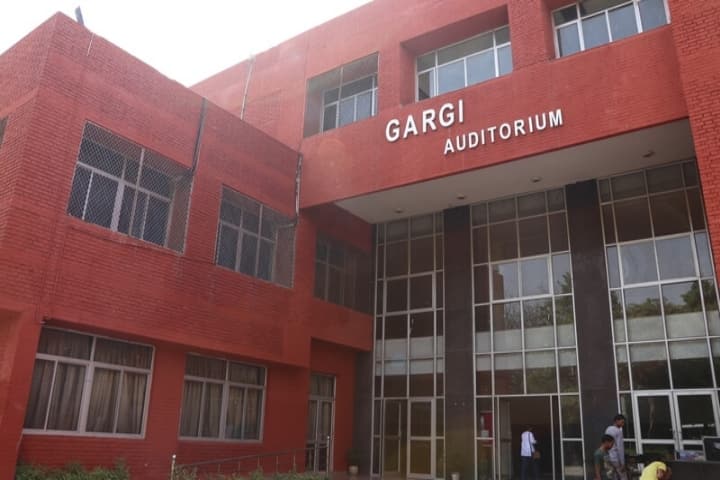 Gargi College campus in New Delhi, Delhi, India — photo 2