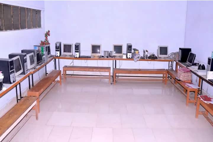 Shadi Lal Kataria Memorial Women Teachers Training College campus in Pilani, Rajasthan, India — photo 5