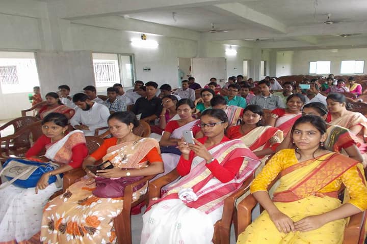Hilful Fuzul College of Education and Research campus in Bagnan, West Bengal, India — photo 4