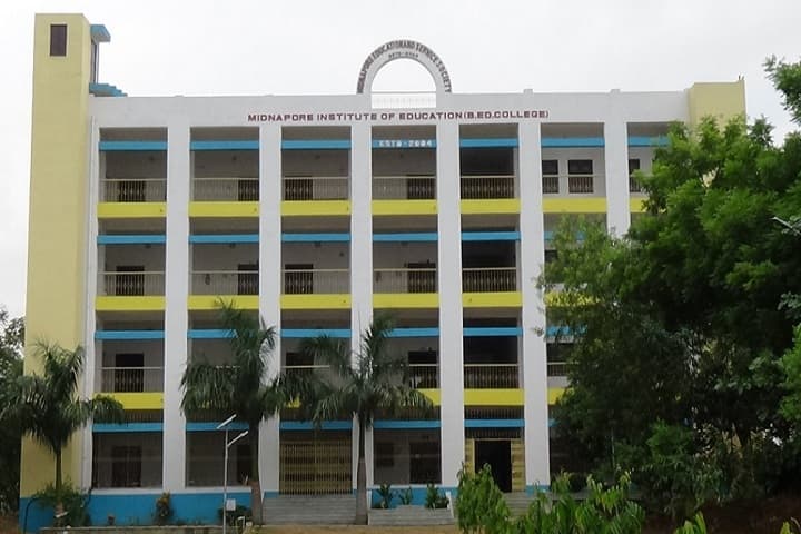 Midnapore Institute of Education campus in Medinipur, West Bengal, India — photo 1