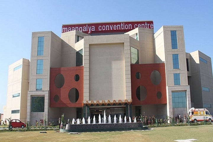 Subharti College of Fine Art and Fashion Design campus in Meerut, Uttar Pradesh, India — photo 4