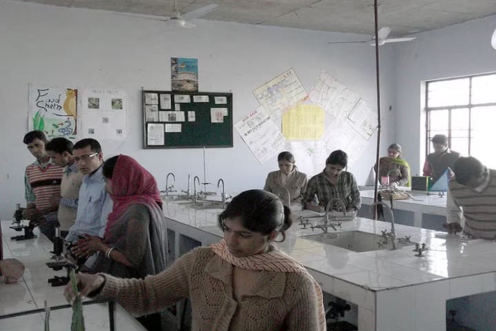 Seth Tek Chand College of Education campus in Thanesar, Haryana, India — photo 5