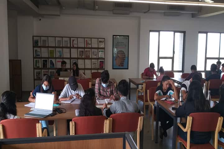 School of Sciences campus in Surat, Gujarat, India — photo 2