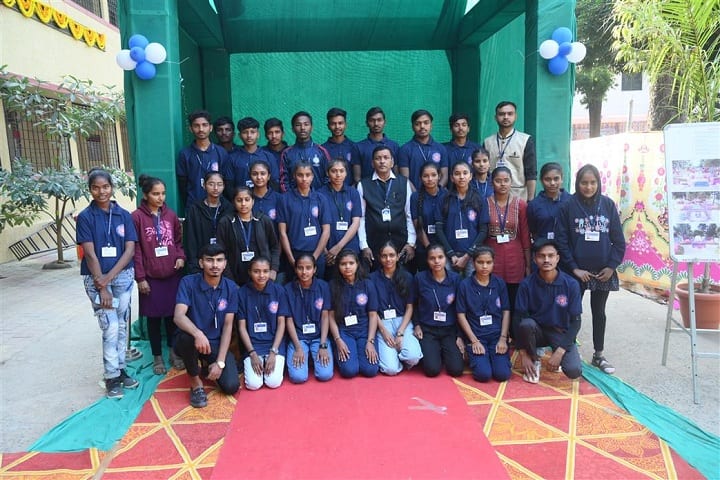 Smt VV Shah MSC CA and IT Institute campus in Modasa, Gujarat, India — photo 6