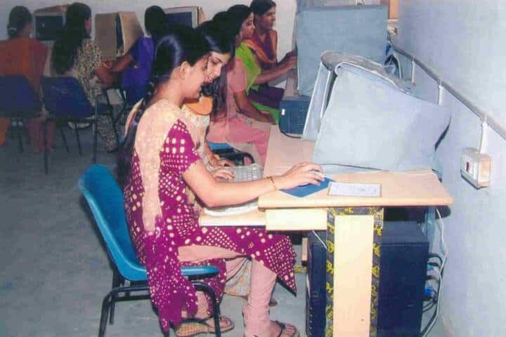 Vasundhara Mahila Shikshan Prashikshan Mahavidyalaya campus in Jaipur, Rajasthan, India — photo 4