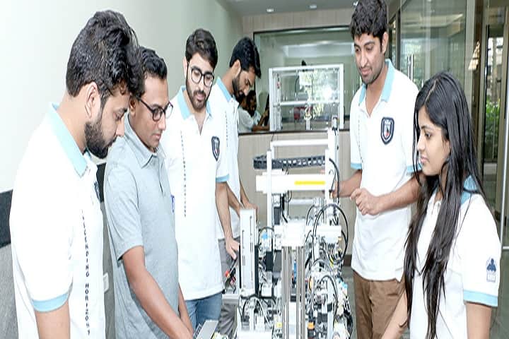 Mukesh Patel School of Technology Management and Engineering campus in Shirpur, Maharashtra, India — photo 4