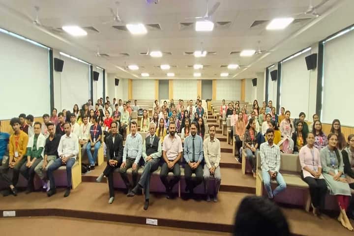PP Savani Ayurvedic College and Hospital campus in Surat, Gujarat, India — photo 2