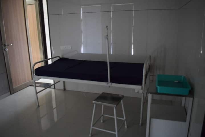PP Savani Homoeopathic Medical College and Hospital campus in Surat, Gujarat, India — photo 3
