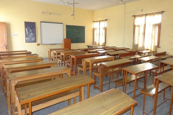 Sant Nischal Singh College of Education for Women campus in Yamuna Nagar, Haryana, India — photo 3