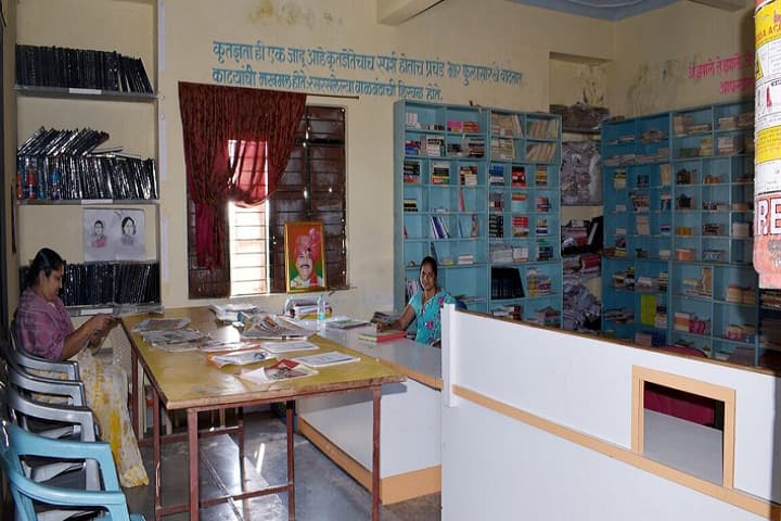 Sant Bhagwan Baba M Ed College campus in Kaij, Maharashtra, India — photo 2