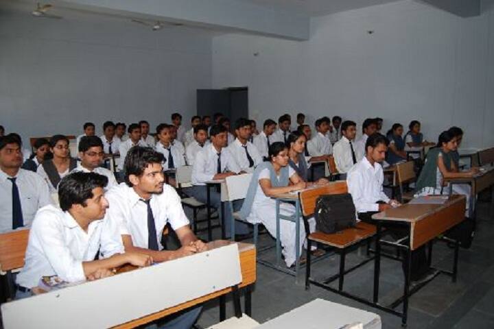 Rajiv Academy for Pharmacy campus in Mathura, Uttar Pradesh, India — photo 2