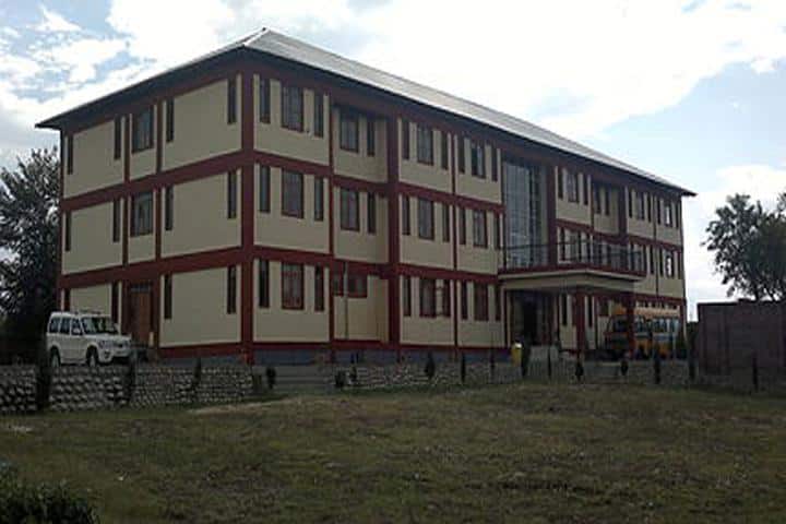 SM Iqbal College of Education campus in Srinagar, Jammu and Kashmir, India — photo 1