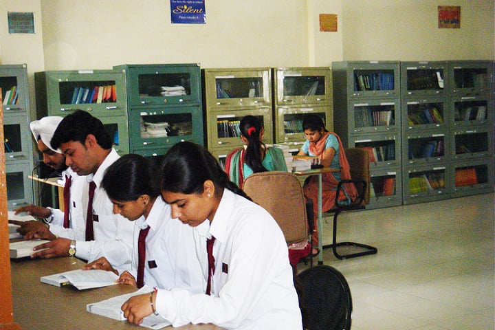 St Soldier Institute of Pharmacy campus in Jalandhar, Punjab, India — photo 6