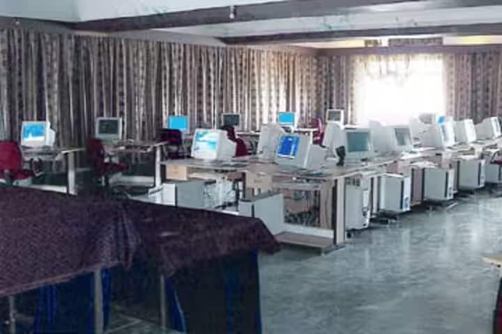 SVET's College of Pharmacy campus in Humnabad, Karnataka, India — photo 3