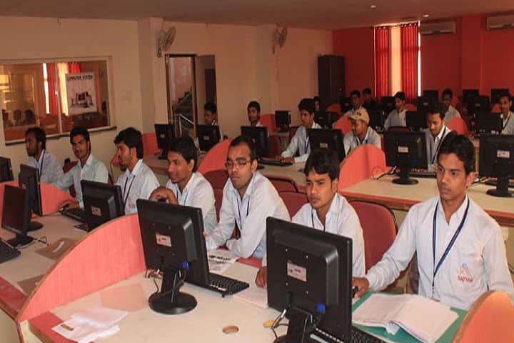Surabhi College of Pharmacy campus in Bhopal, Madhya Pradesh, India — photo 5