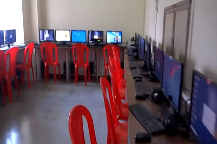 Sudhakarrao Naik Institute of Pharmacy campus in Pusad, Maharashtra, India — photo 5