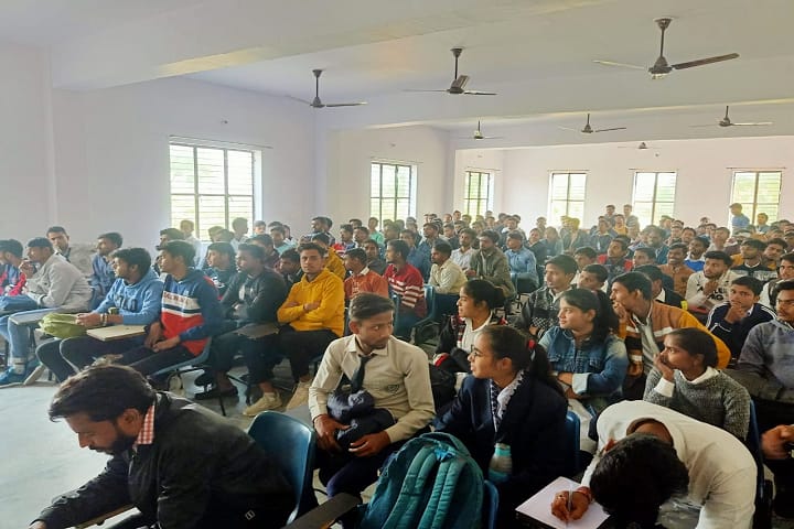 Steller Institute of Pharmacy campus in Bareilly, Uttar Pradesh, India — photo 4