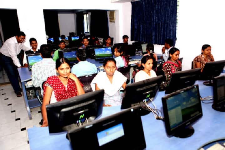 Shri Surupsing Hirya Naik College of Education campus in Nandurbar, Maharashtra, India — photo 5