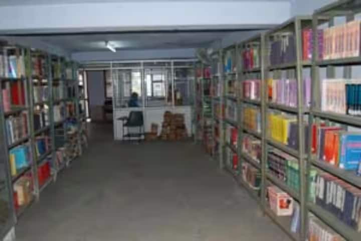 Hari Narain Singh Institute of Teachers Education campus in Ambalia, Bihar, India — photo 3