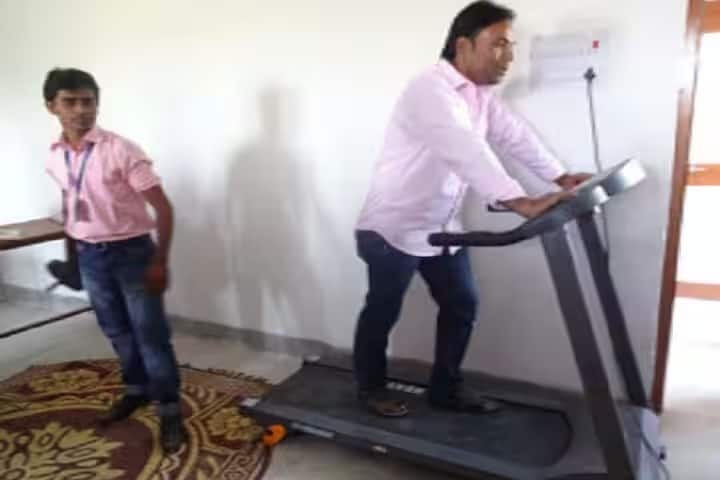 Hari Narain Singh Institute of Teachers Education campus in Ambalia, Bihar, India — photo 6