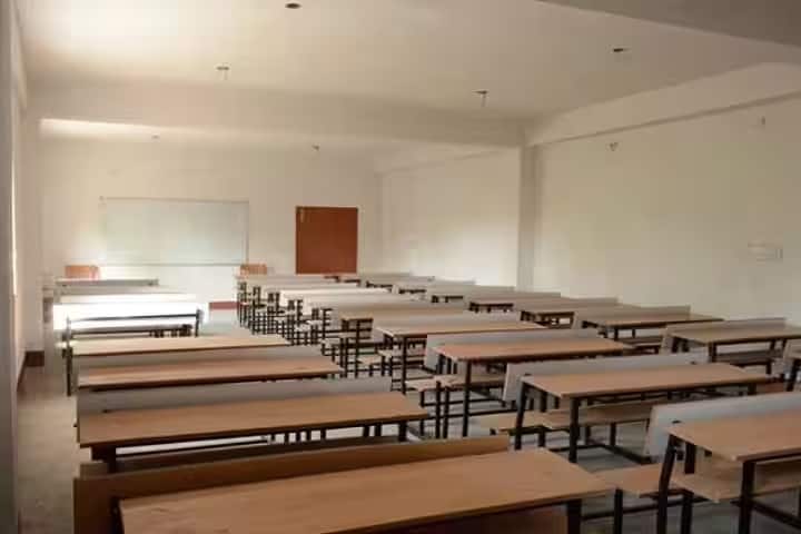Kamla Bhubneshwar B Ed College campus in Teghra, Bihar, India — photo 4