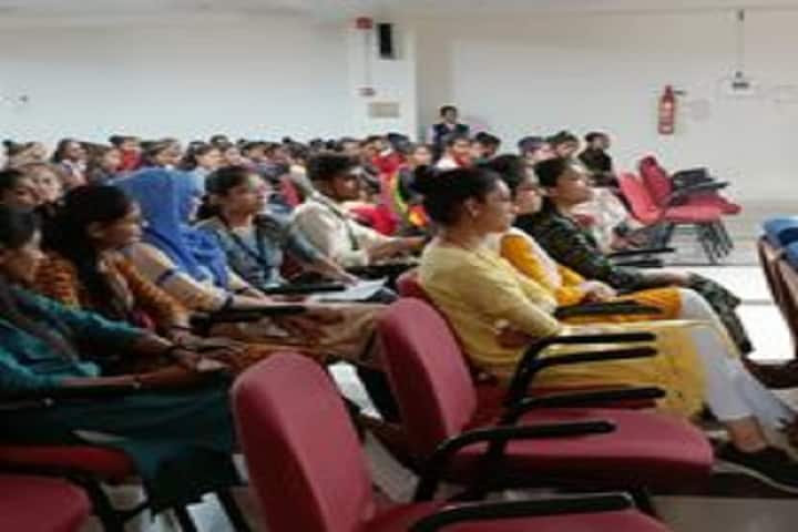Vidhyadeep Institute of Pharmacy campus in Surat, Gujarat, India — photo 3