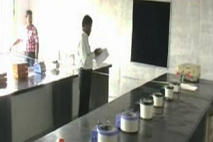 Vidarbha Institute of Pharmacy campus in Washim, Maharashtra, India — photo 3