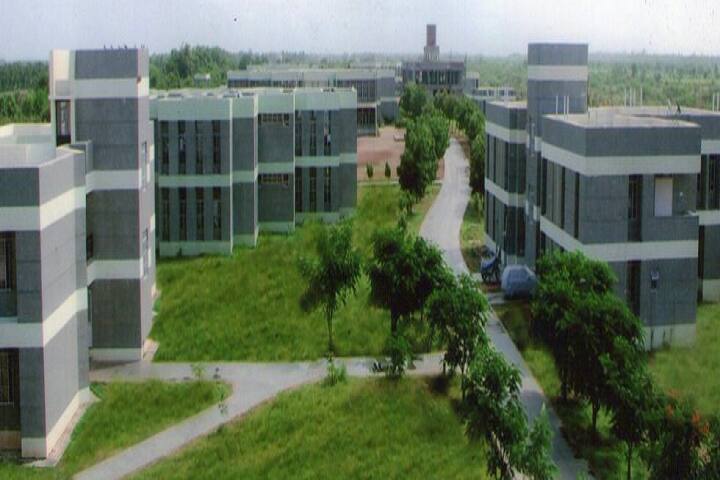 Veerayatan Institute of Pharmacy campus in Mandvi, Gujarat, India — photo 4